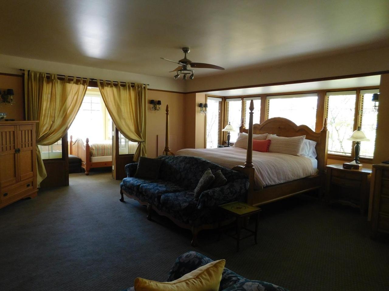 Bacon Mansion Bed And Breakfast Сиэтл Экстерьер фото