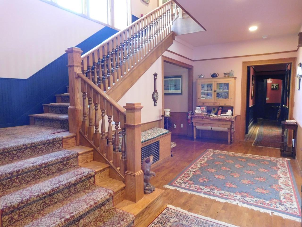 Bacon Mansion Bed And Breakfast Сиэтл Экстерьер фото